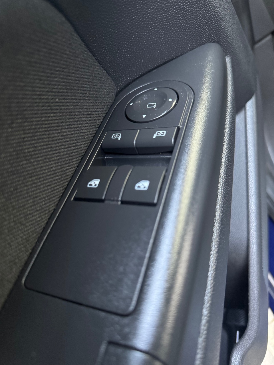 Opel Astra - фото 4