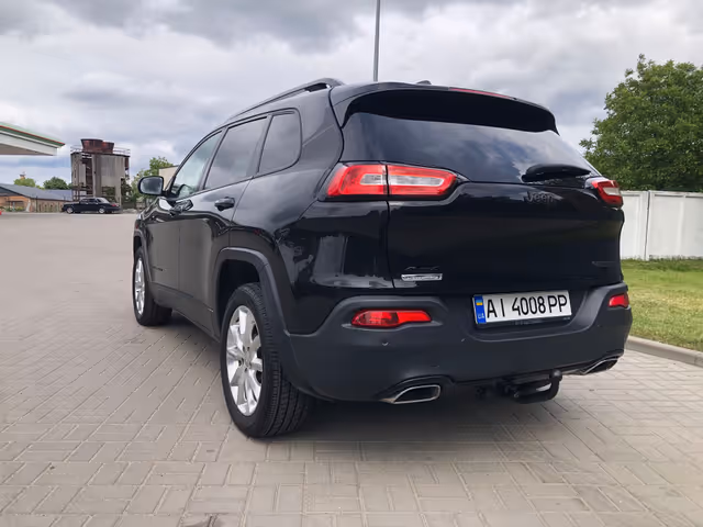 Jeep Cherokee - зображення 3
