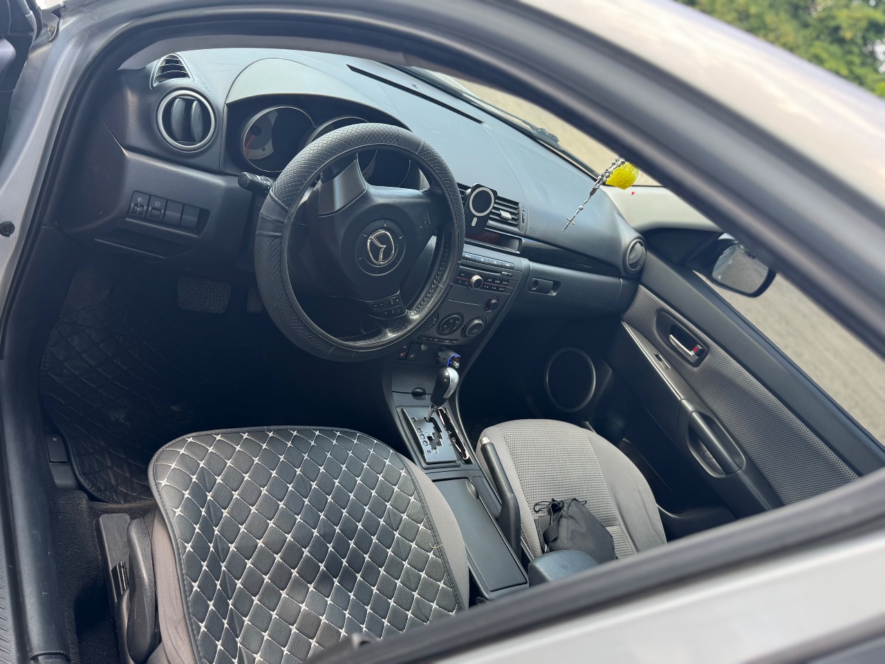 Mazda 3 - фото 12