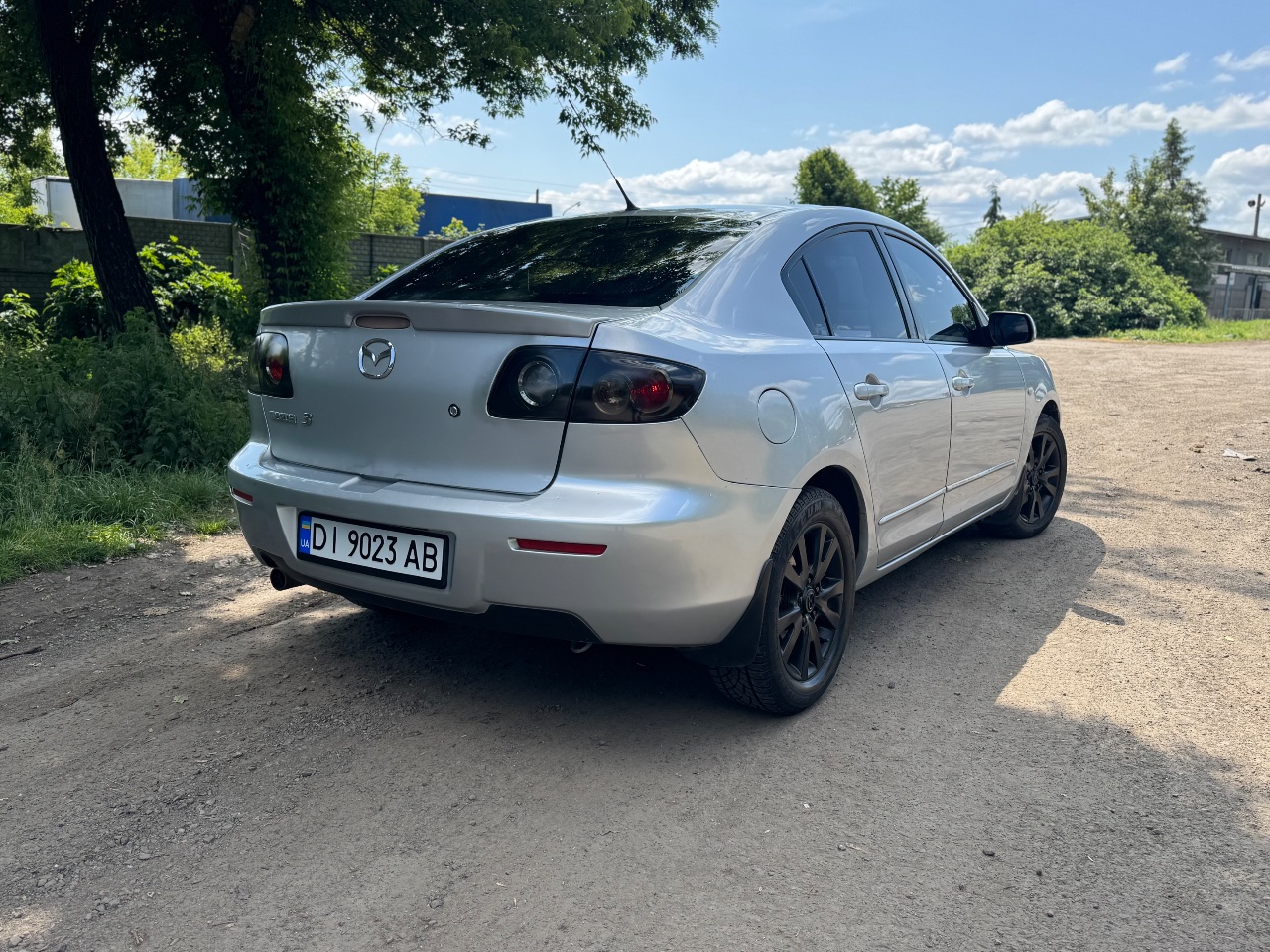 Mazda 3 - фото 8