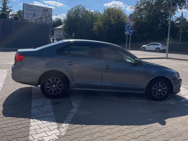 Volkswagen Jetta - зображення 2