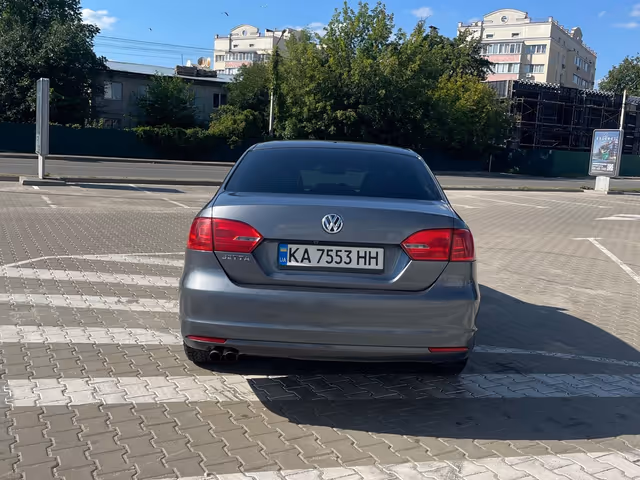 Volkswagen Jetta - зображення 4