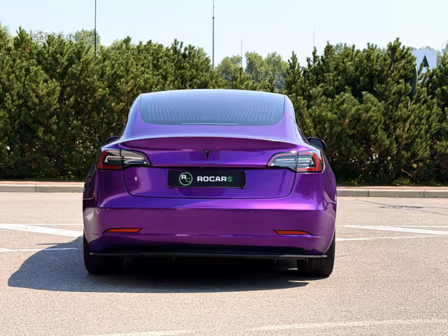 Tesla Model 3 - зображення 4