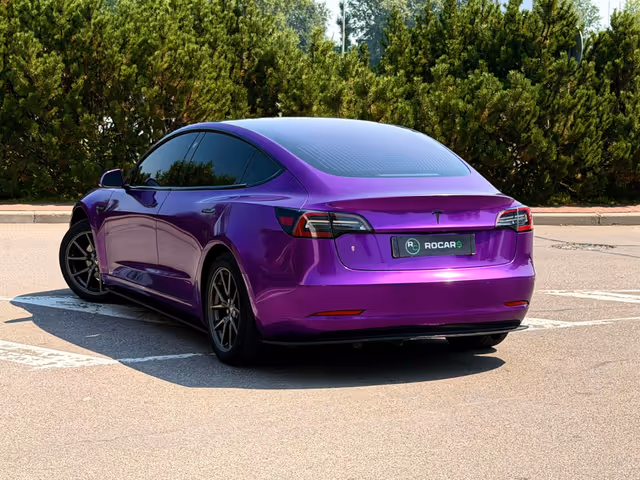 Tesla Model 3 - зображення 5