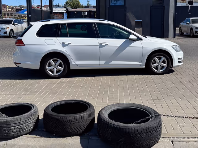 Volkswagen Golf - зображення 5