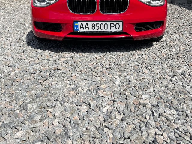BMW 1 серії - фото 1