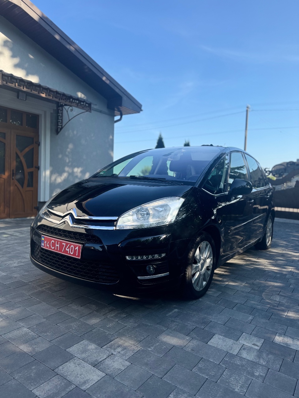 Citroen C4 Picasso - фото 1