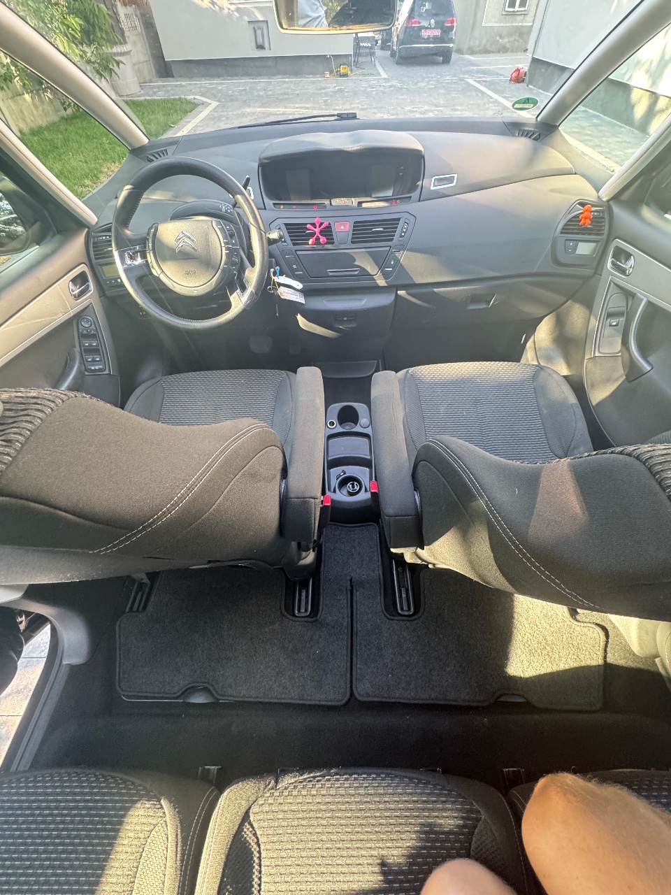 Citroen C4 Picasso - фото 6