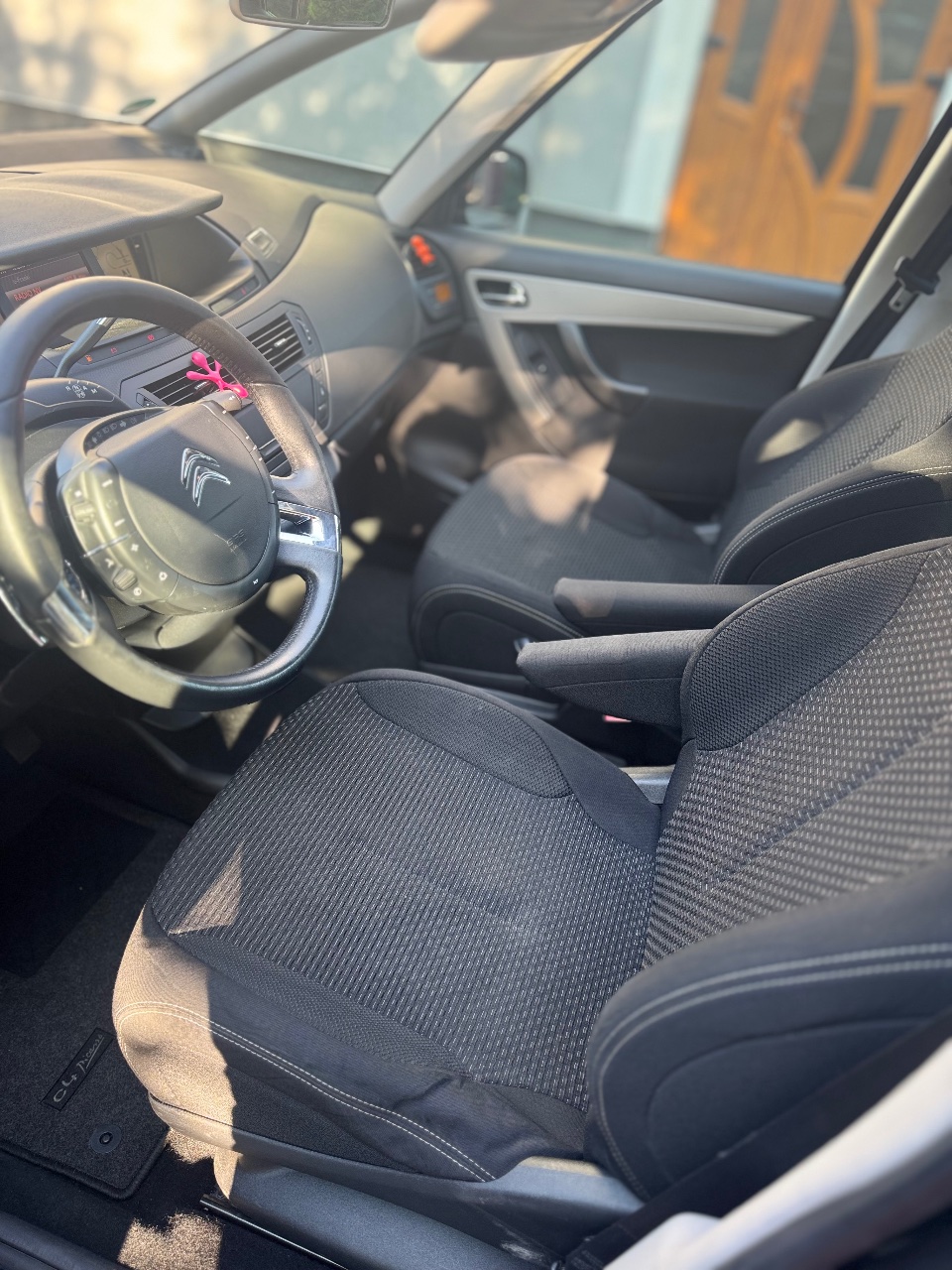 Citroen C4 Picasso - фото 7