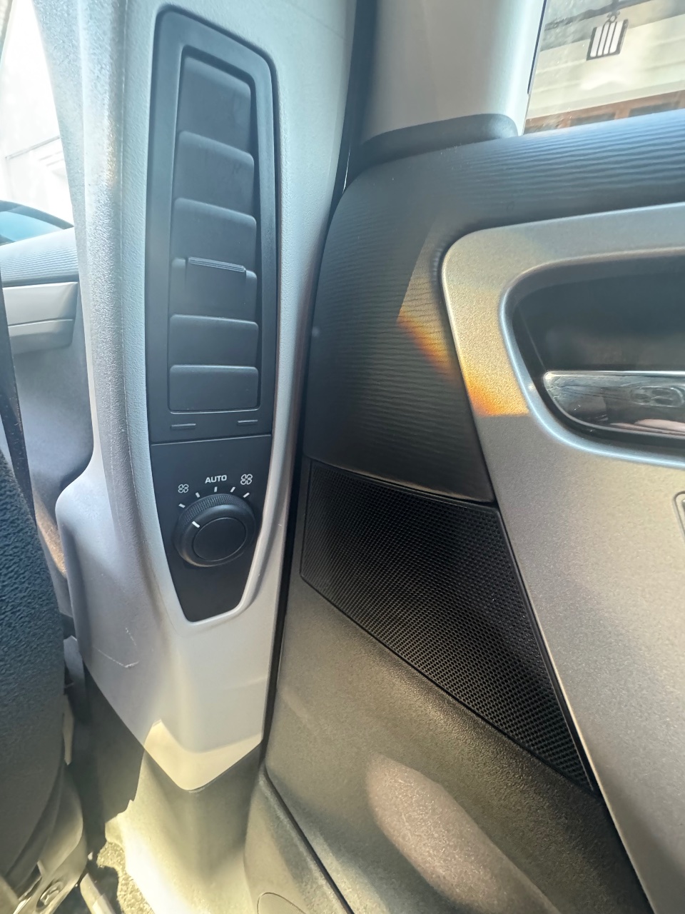 Citroen C4 Picasso - фото 9