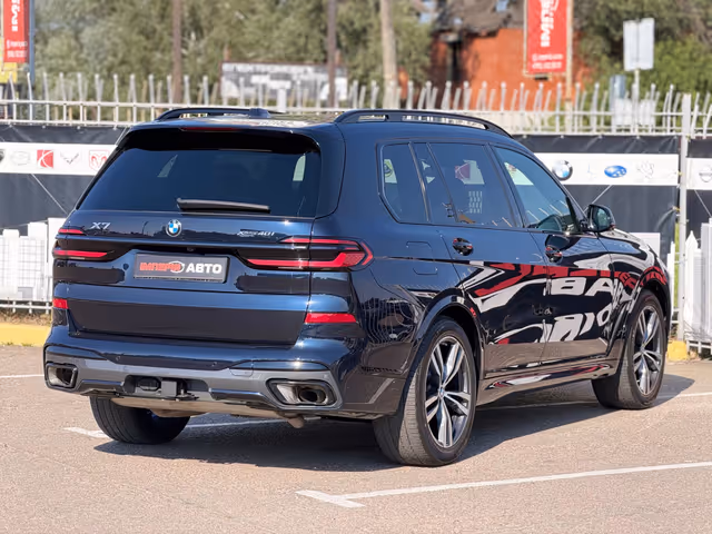 BMW X7 - зображення 4