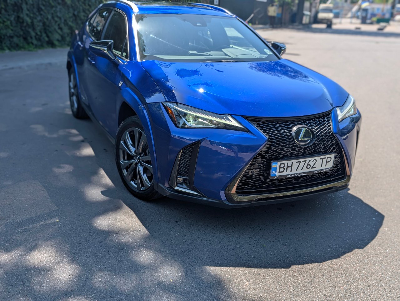 Lexus UX - фото 7