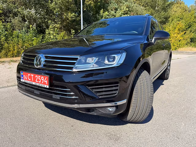Volkswagen Touareg - зображення 1