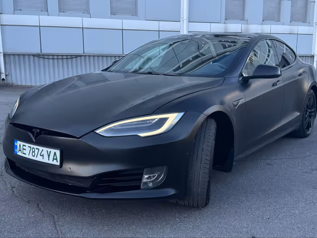 Tesla Model S - зображення 2