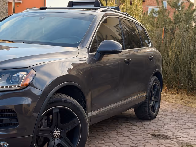 Volkswagen Touareg - зображення 5