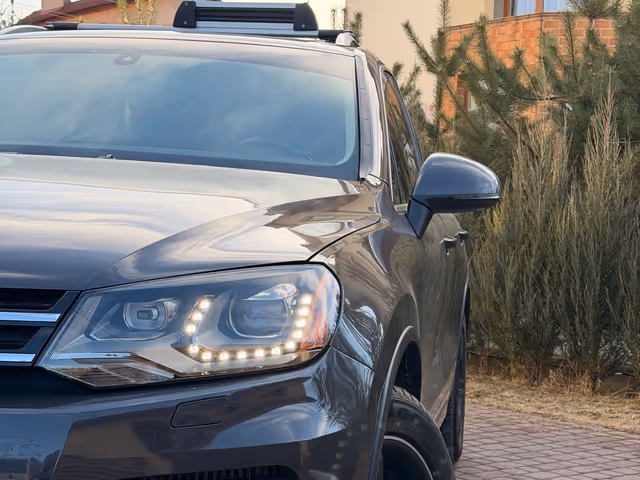 Volkswagen Touareg - зображення 4