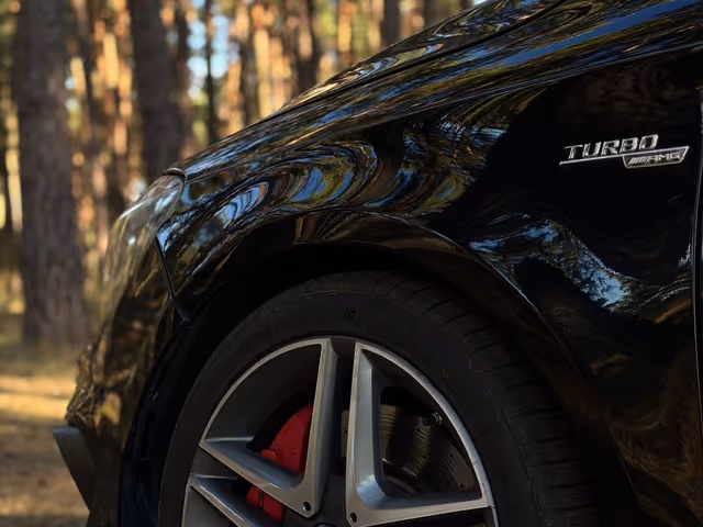 Mercedes-Benz CLA AMG - зображення 5