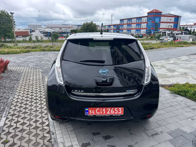 Nissan Leaf - зображення 4