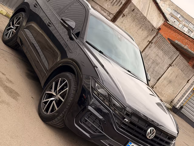 Volkswagen Touareg - зображення 2