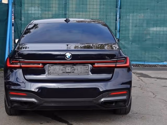 BMW 7 серії - зображення 2