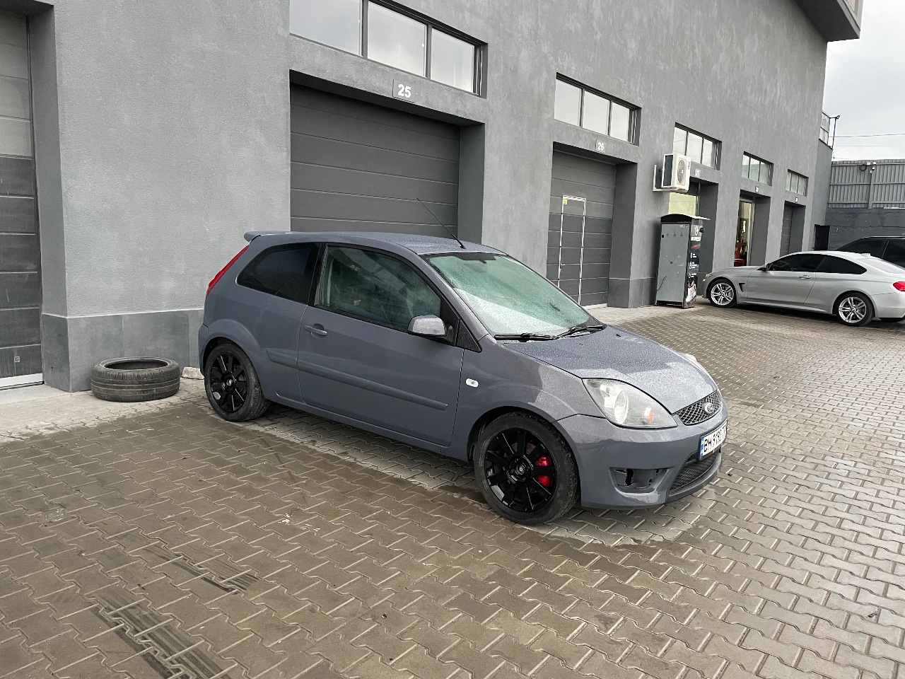 Ford Fiesta ST - фото 1