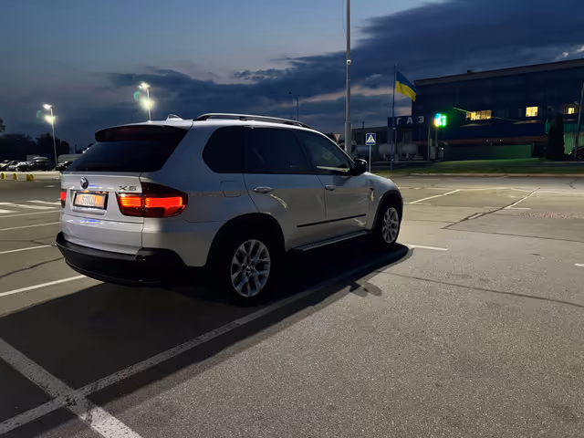 BMW X5 - зображення 2
