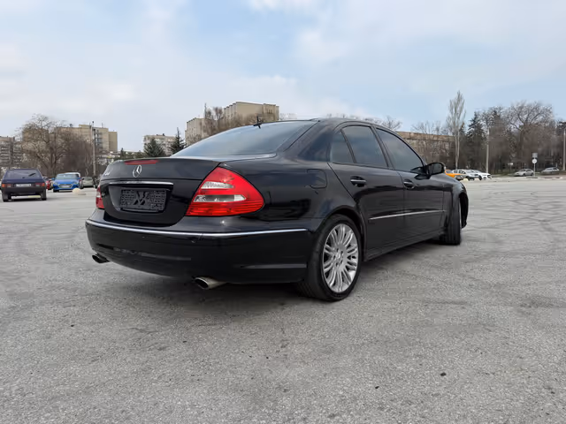 Mercedes-Benz E-Класс - зображення 5