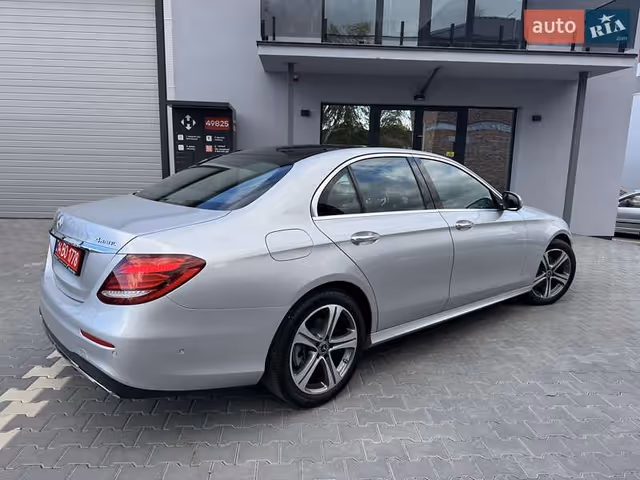 Mercedes-Benz E-Класс - зображення 5
