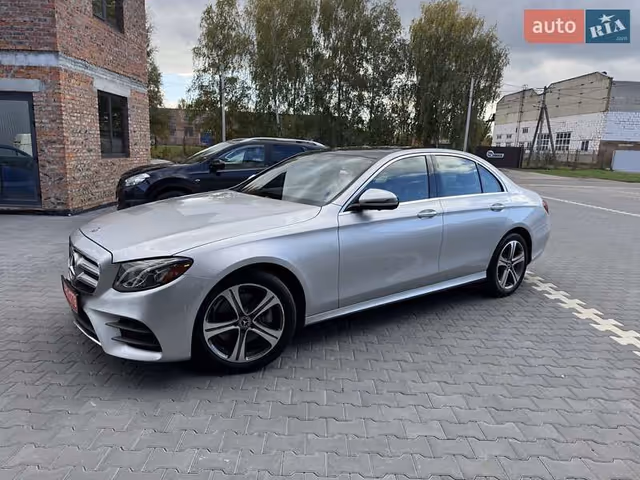 Mercedes-Benz E-Класс - зображення 3
