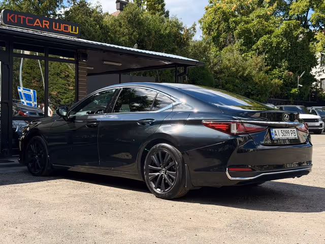 Lexus ES - зображення 5