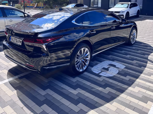 Lexus LS - зображення 5