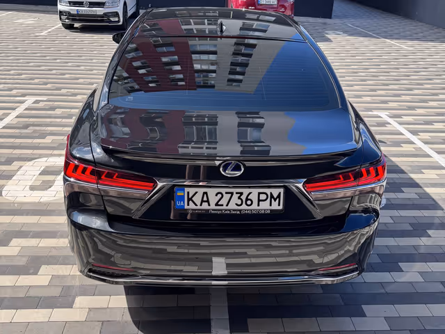 Lexus LS - зображення 4