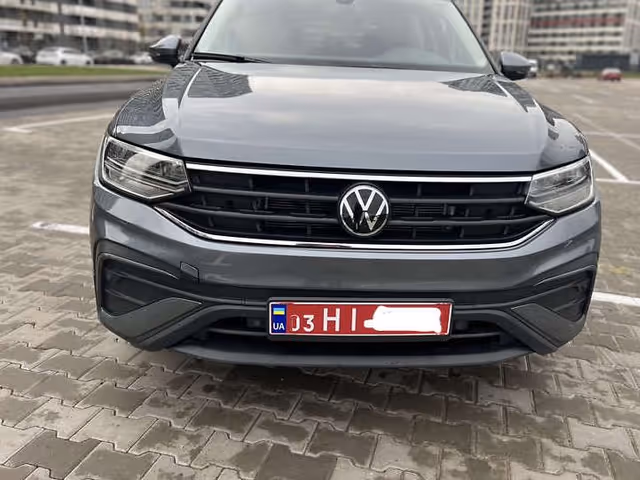 Volkswagen Tiguan - зображення 1