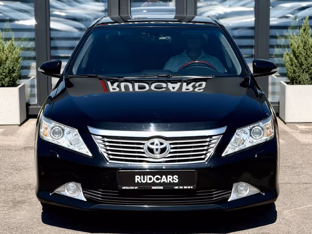 Toyota Camry - зображення 2