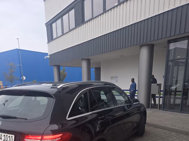 Mercedes-Benz GLC - зображення 2