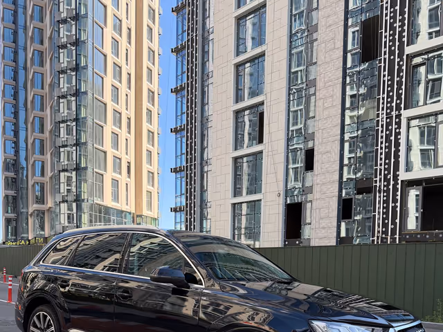 Audi Q7 - зображення 4