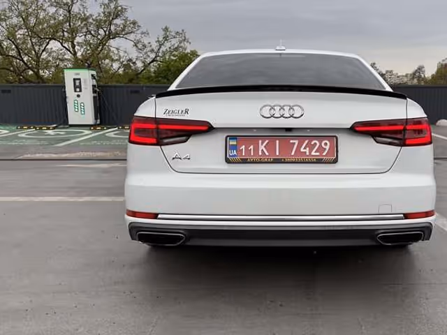 Audi A4 - зображення 5