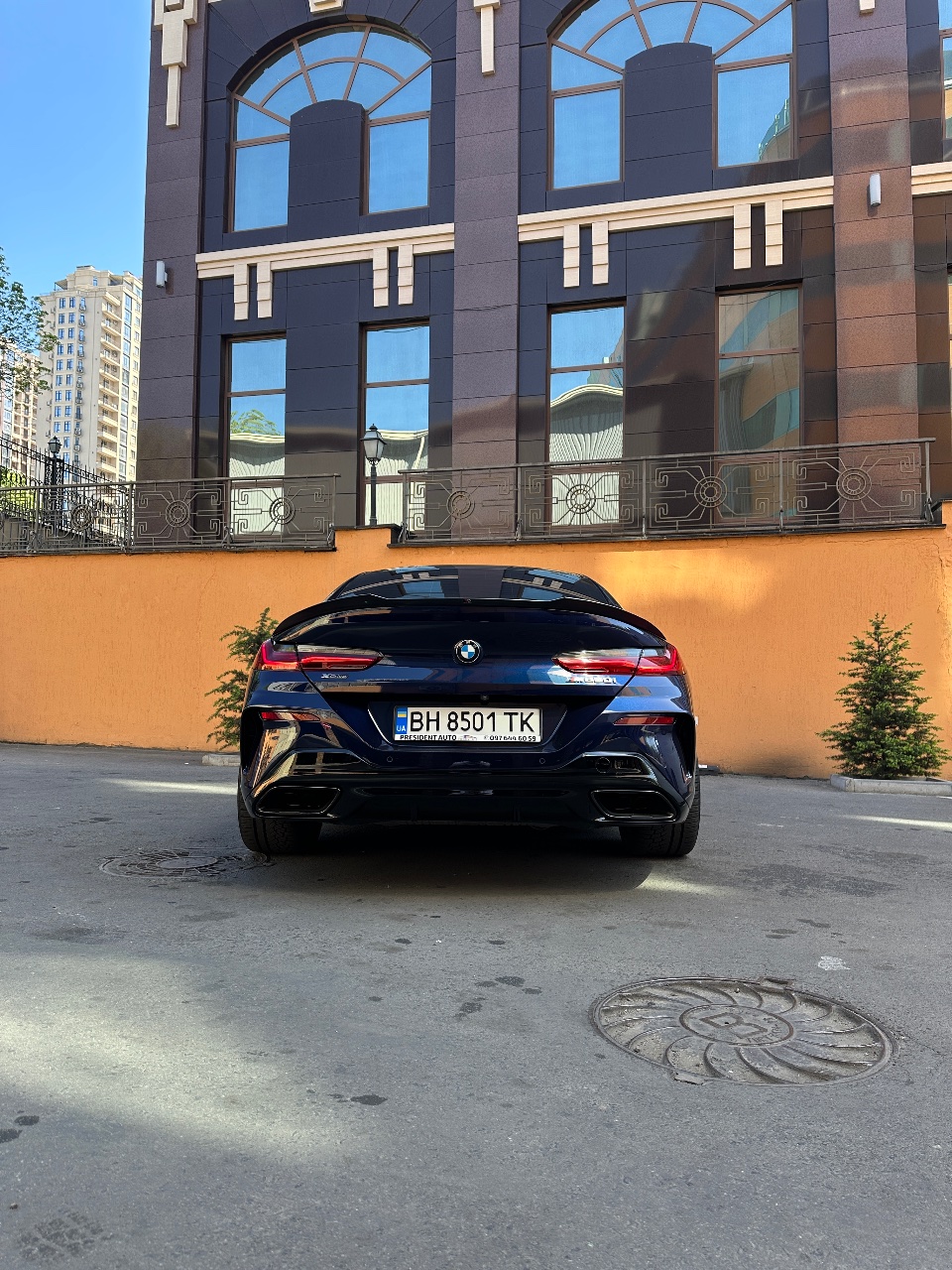 BMW 8 серії - фото 7