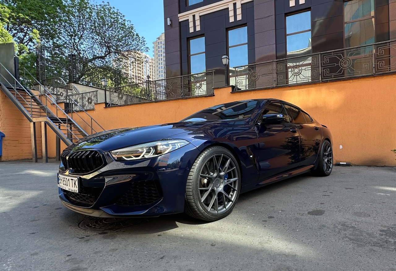 BMW 8 серії - фото 3