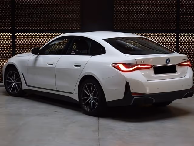 BMW i4 - зображення 5