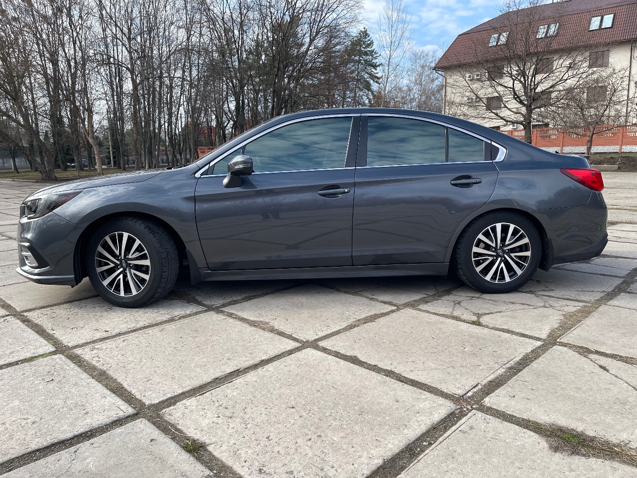 Subaru Legacy - фото 8