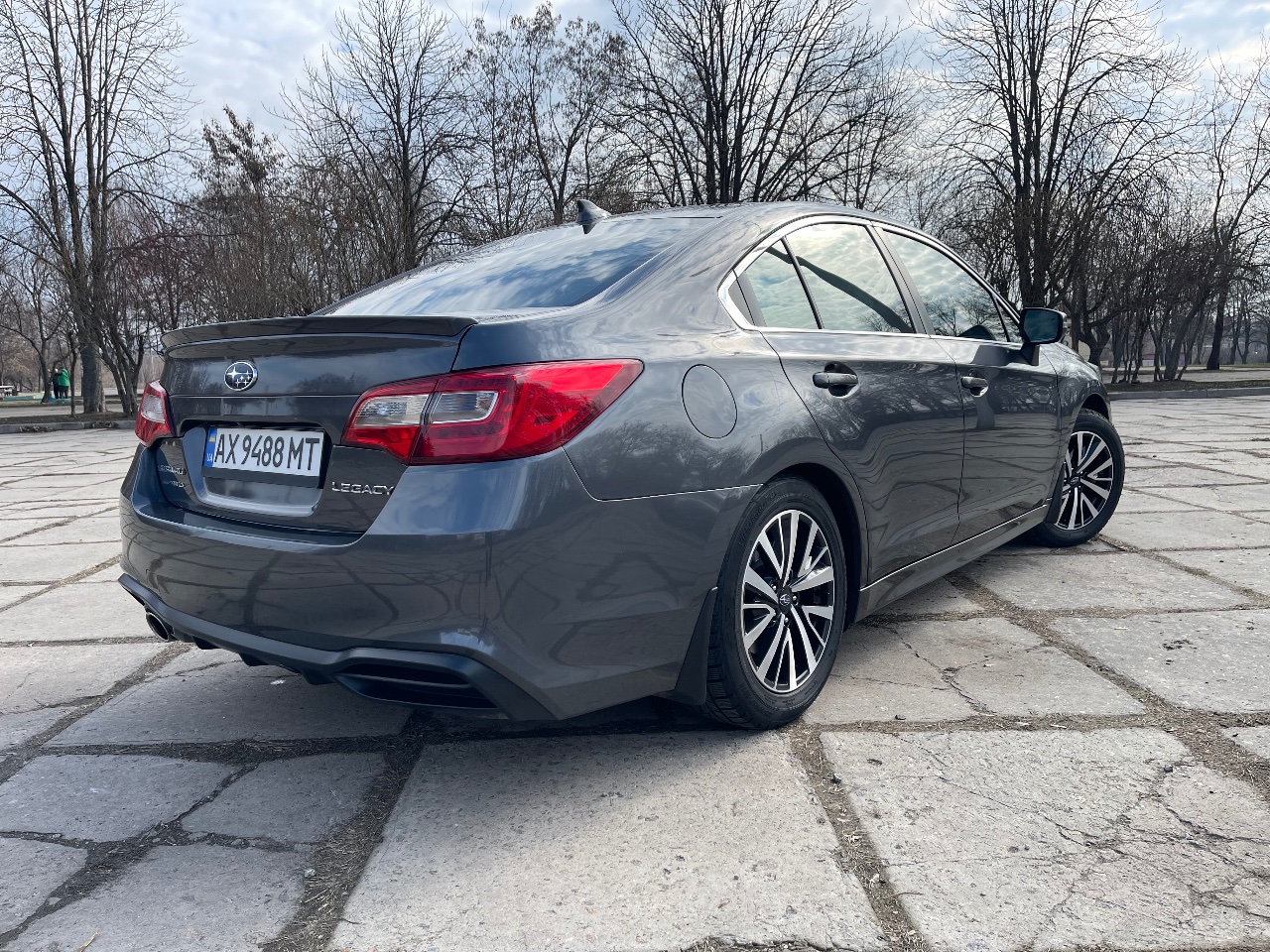 Subaru Legacy - фото 5