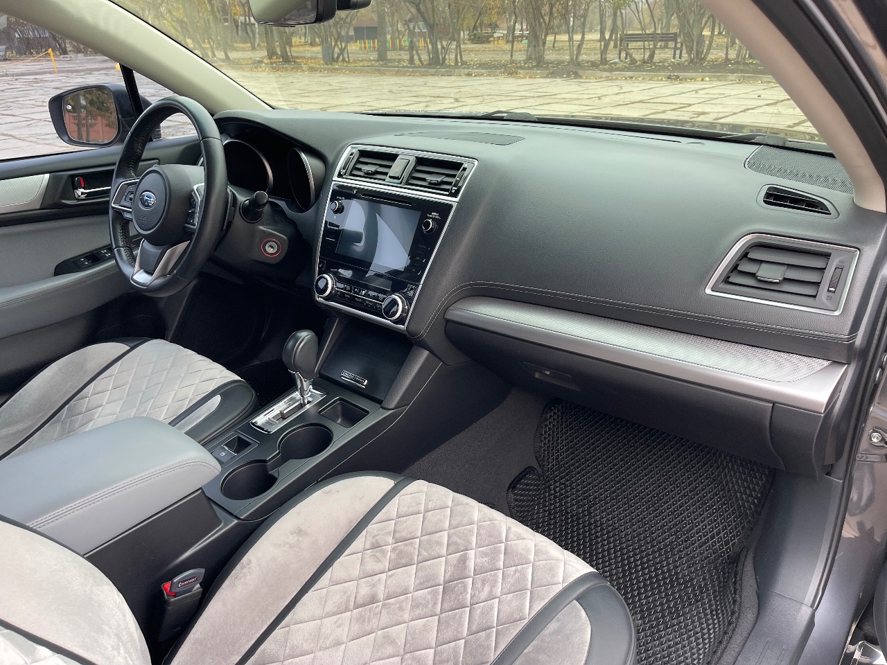 Subaru Legacy - фото 9