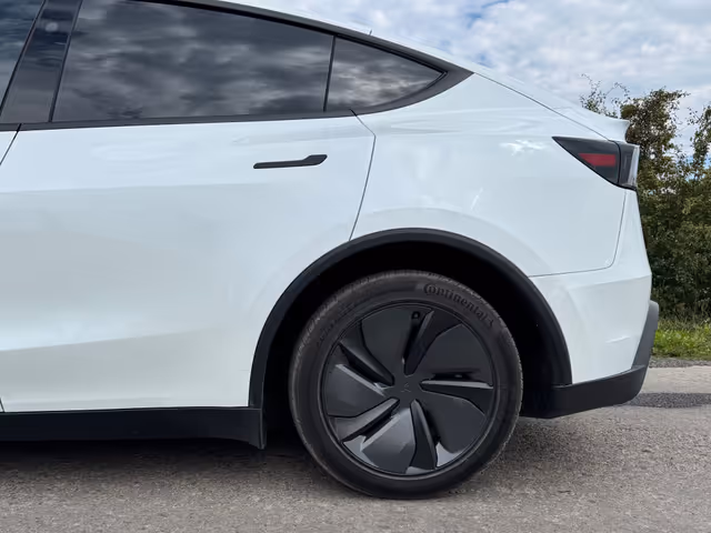 Tesla Model Y - зображення 4