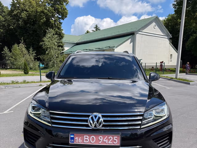 Volkswagen Touareg - зображення 2