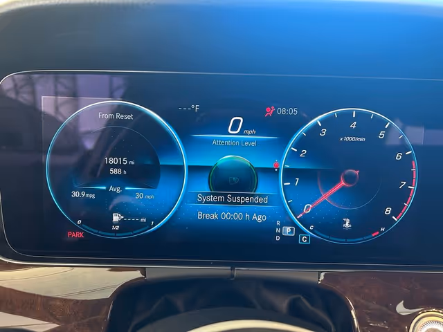 Mercedes-Benz E-Класс - зображення 3