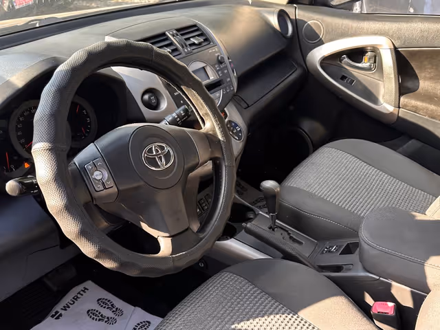 Toyota RAV4 - зображення 5