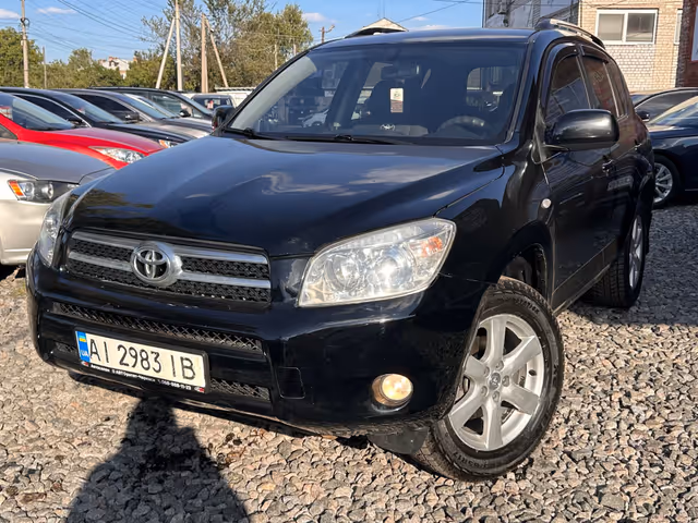 Toyota RAV4 - зображення 2