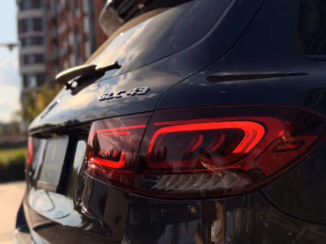 Mercedes-Benz GLC AMG - зображення 4