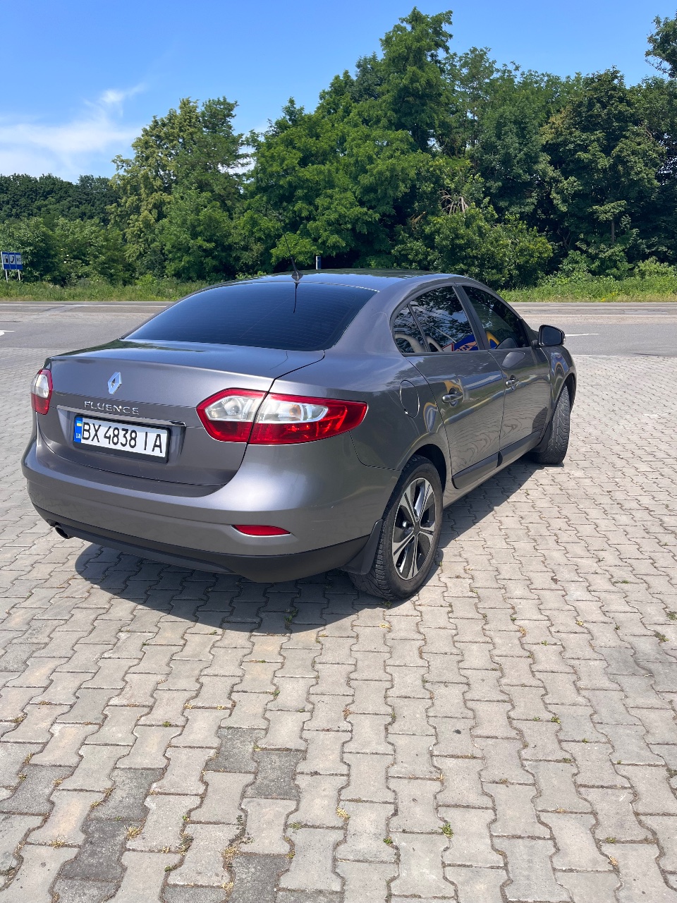 Renault Fluence - фото 6